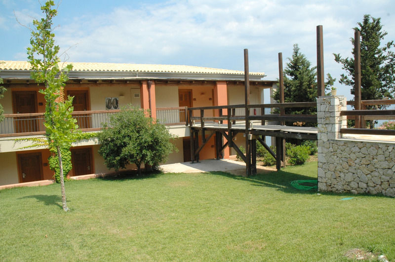 Ionian Blue Bungalows And Spa Resort Nikiana Exterior foto